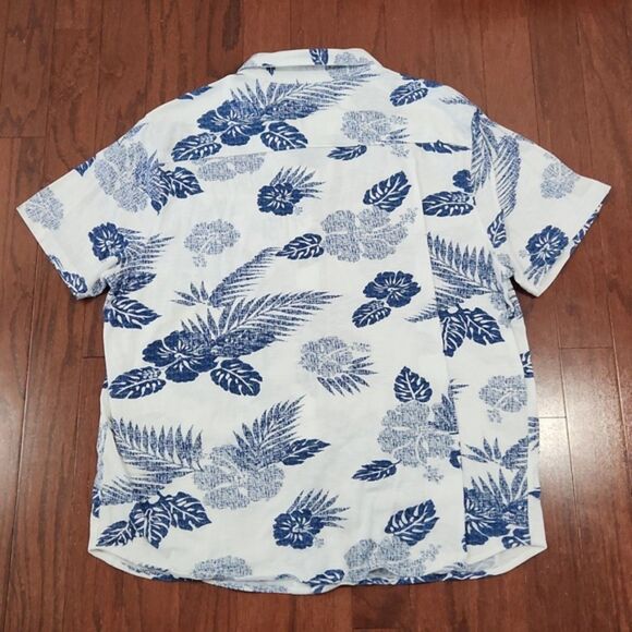 Carbon 2 Cobalt Men's Tropical Floral Button Up Polo Shirt, White/Blue, XXL - Picture 2 of 6